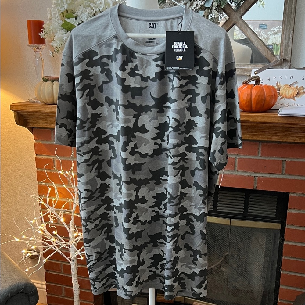 NWT CAT Men's 2XL Gray Camo Shirt